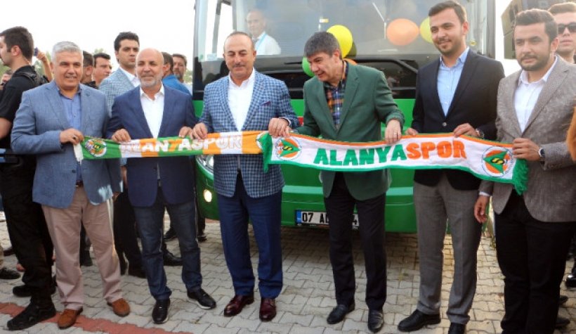 Alanyaspor'un otobüsü teslim edildi