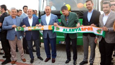 Alanyaspor'un otobüsü teslim edildi