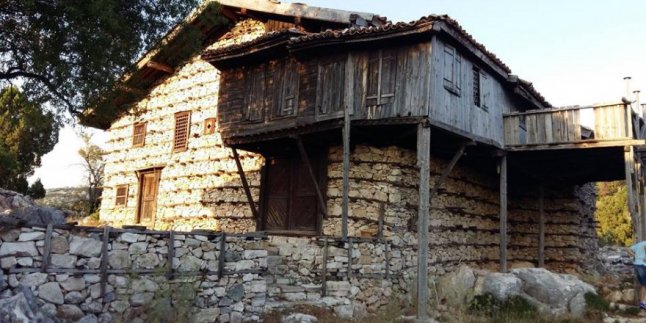 Tarihi Sarıhacılar Köyü'ne, 100 Bin Turist Bekliyor