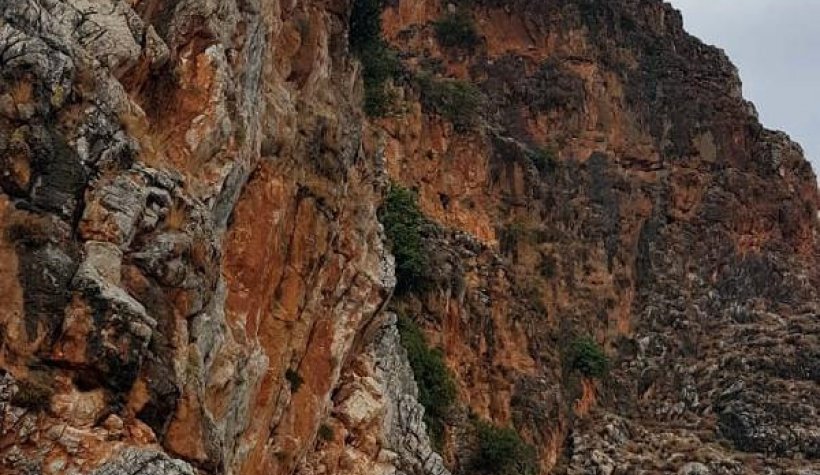 Alanya Kalesi'nden uçuruma düşen bir kişi öldü
