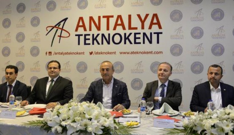 Çavuşoğlu,Teknokent Firma yemekte sahipleriyle buluştu