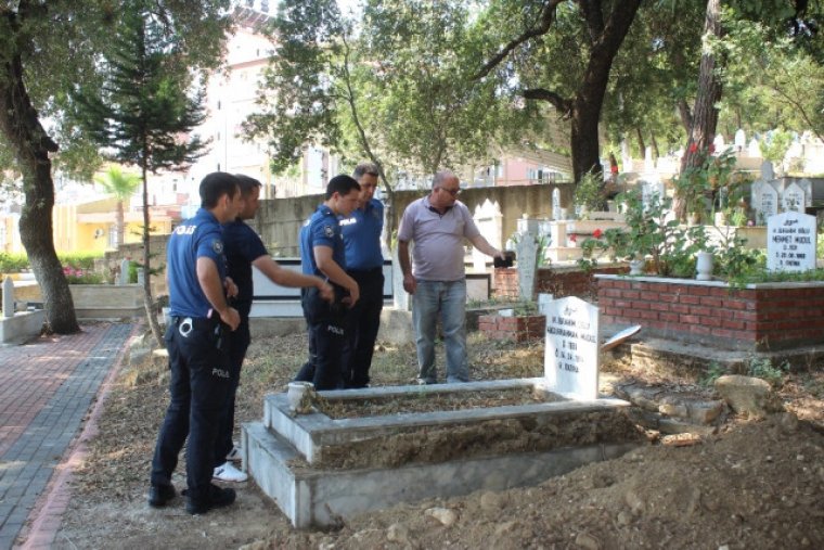 Antalya'da mezarlıkta kan donduran olay!