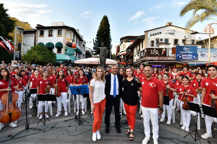 Muratpaşa Belediyesi'nden 'Çok Yüksek İnsani Gelişme' başarısı