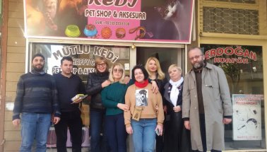Rus hayvanseverler Petshop açtı