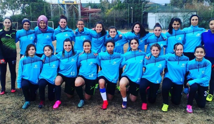 Alanya demirspor bayan futbol takımı turnuvaya hazır