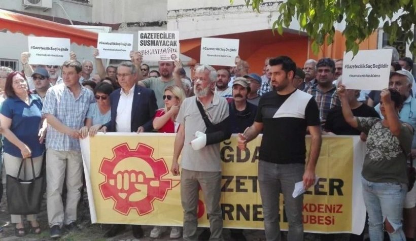 Bu taş devri zihniyeti tanıyoruz. Gazeteciler sessiz kalmayacak