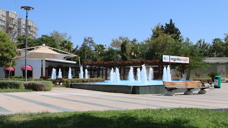 Büyükşehi̇r Engelli̇ Bi̇reyleri̇ Unutmadi