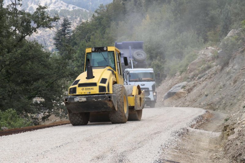 Yayla Yolu Asfaltlaniyor