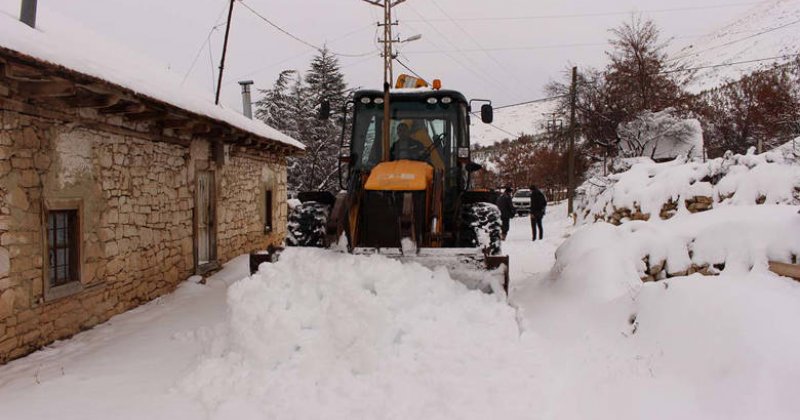 Antalya Büyükşehir Belediyesi Karla Mücadele Çalışmalarına Devam Ediyor