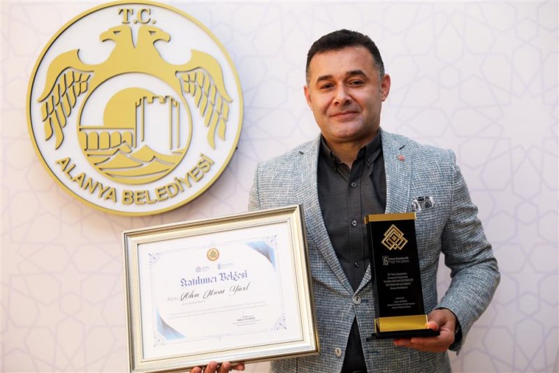 Alanya belediyesi ödüle doymuyor başkan yücel’in mutfak kültür evi projesi’ne büyük ödül