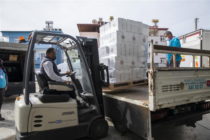 Alanya belediyesi ramazan bereket paketlerinin dağıtımına başladı