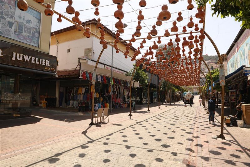 Alanya’nın sembolleşen kabak sokağı yeniden hayat buluyor