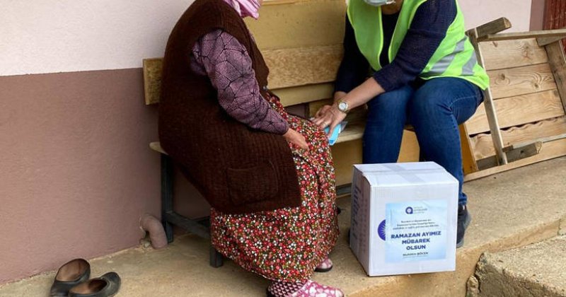 Büyükşehir’in Ramazan Gıda Paketi Yardımı Sürdürüyor