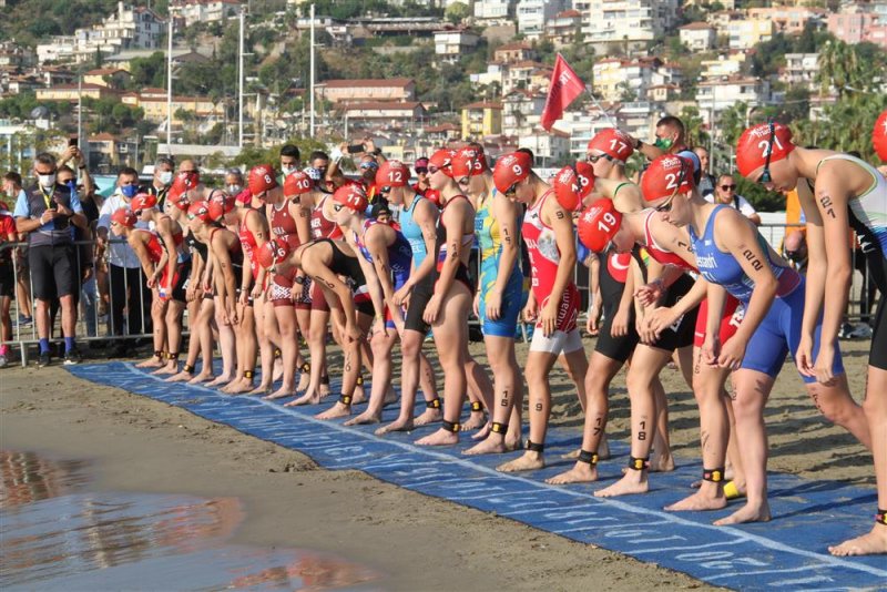 30. alanya uluslararası trıathlon yarışları başladı