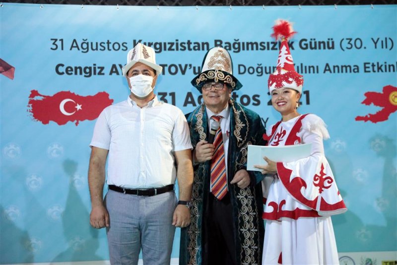 Kırgızistan’ın 30. bağımsızlık yıl dönümü kutlandı