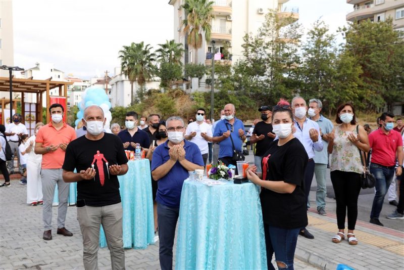 Lösemi ile mücadelenin sembolü olan maskeli şebnem’in adını taşıyan şebnem köseoğlu parkı törenle açıldı