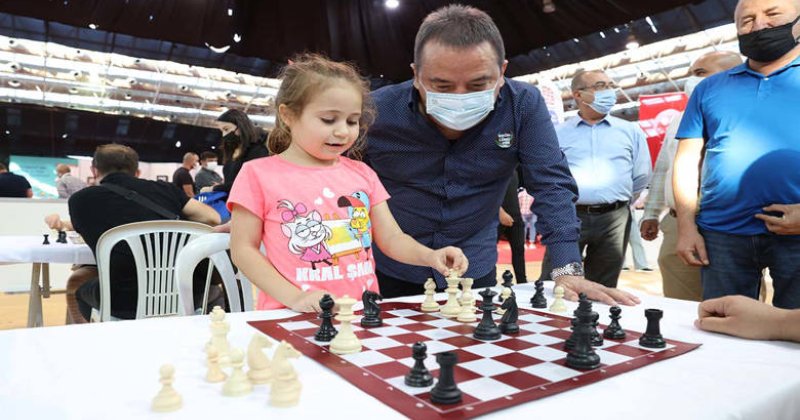 Büyükşehir’den Satranç Turnuvası