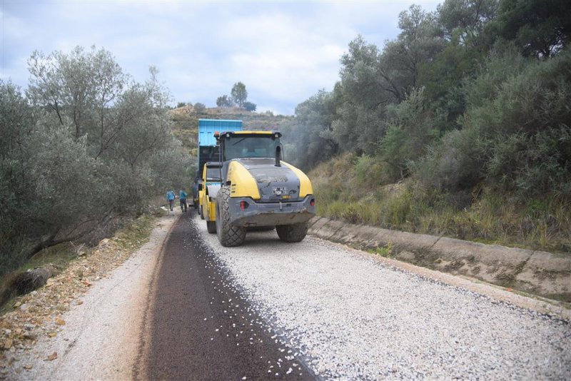 Alanya belediyesi asfaltta yine rekor kırdı