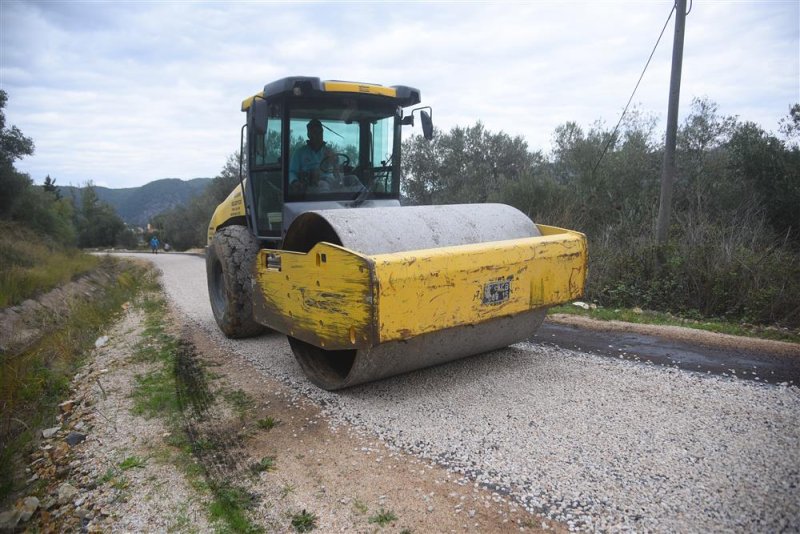 Alanya belediyesi asfaltta yine rekor kırdı