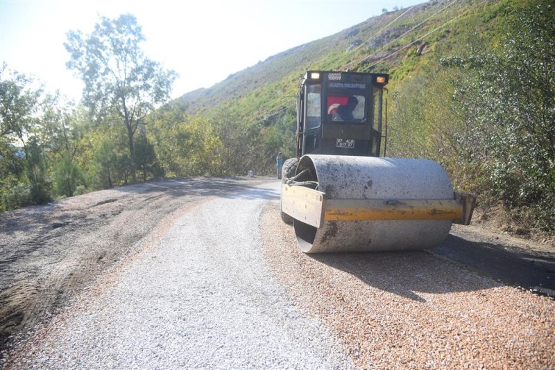 Alanya belediyesi, yayla yollarında 35 km asfalt çalışması gerçekleştirdi
