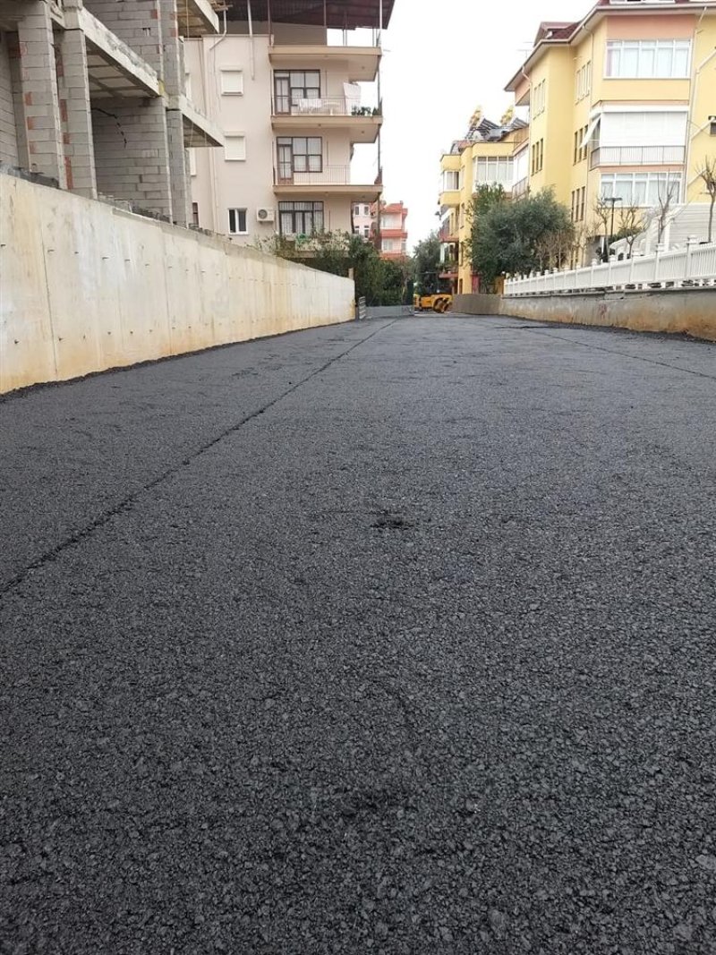 Alanya belediyesi asfalt atağını 2022’de de sürdürüyor
