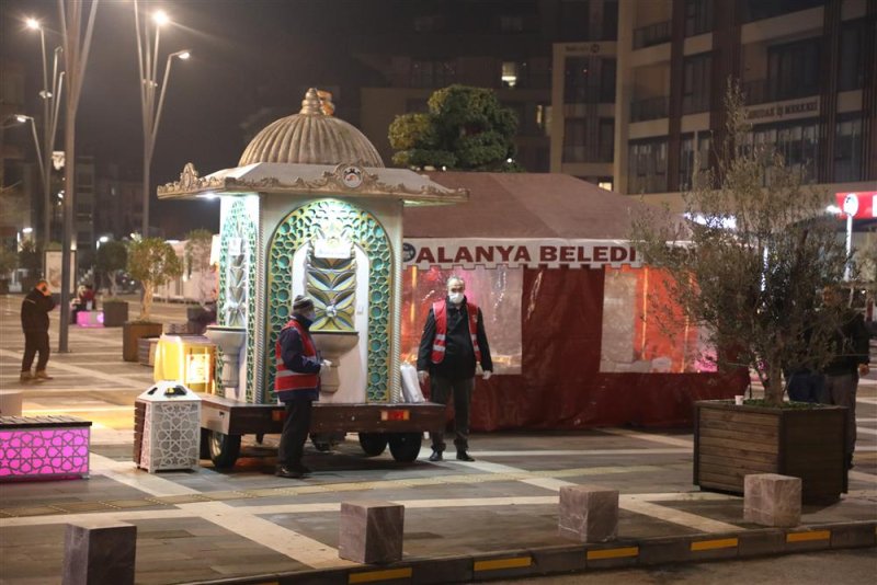 Alanya belediyesi’nden vatandaşlara çorba ikramı