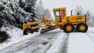 Büyükşehir Belediyesi’nin Karla Mücadelesi Sürüyor