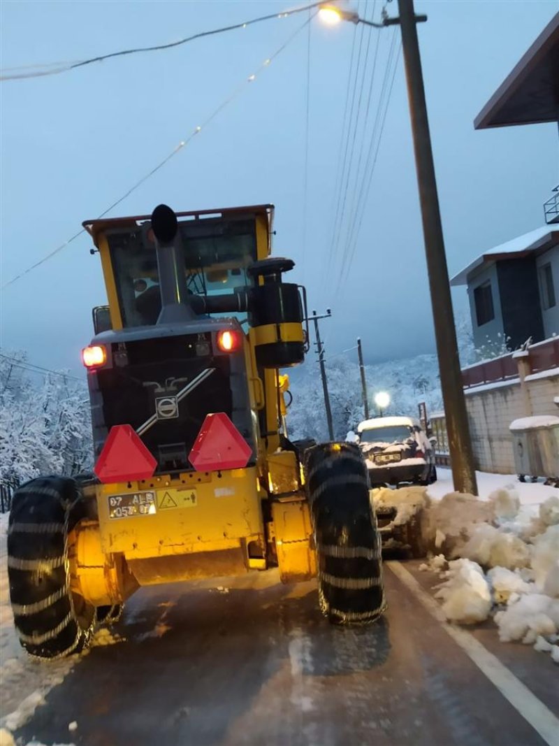 Güzelbağ’da alanya belediyesi’nden hummalı çalışma