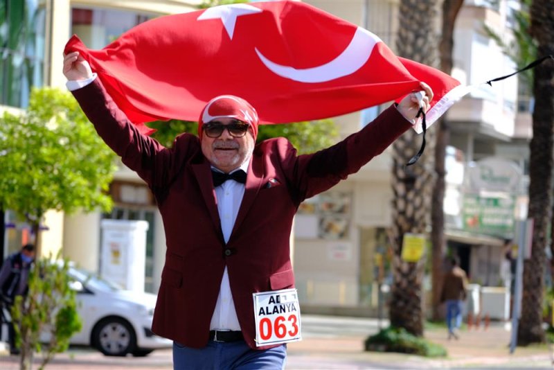 22. alanya atatürk halk koşusu ve yarı maratonu gerçekleştirilecek