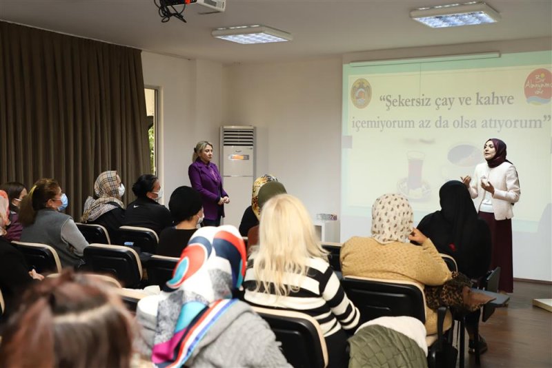 Aile sohbetleri ve sağlıklı beslenme seminerleri devam ediyor