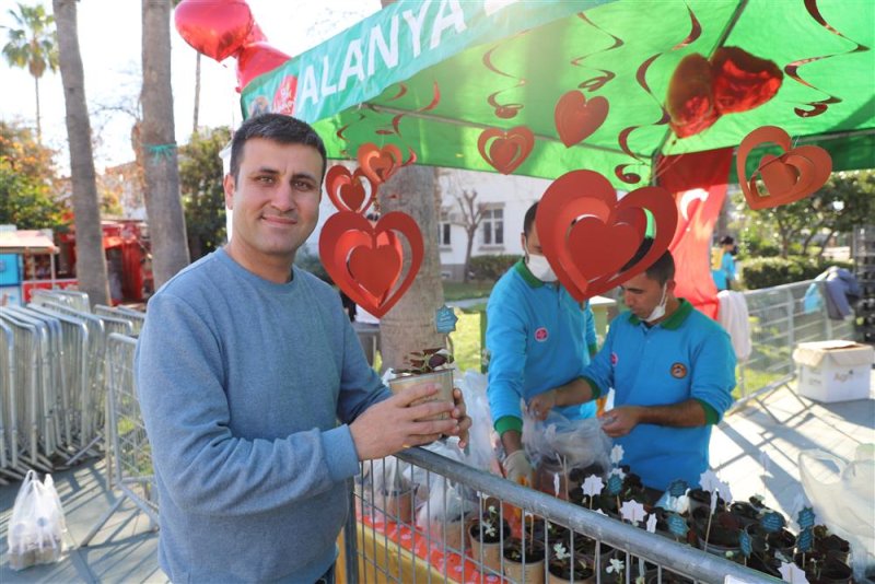 Alanya belediyesi’nden sevgililer günü hediyesi