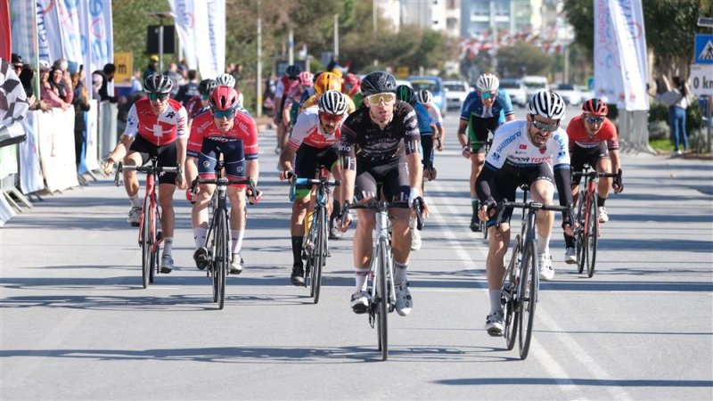 Grand prıx alanya uluslararası yol bisikleti yarışı yapıldı