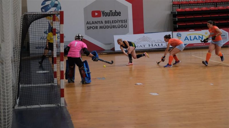 Kadınlar hokey avrupa kulüpler şampiyonu gaziantep polisgücü