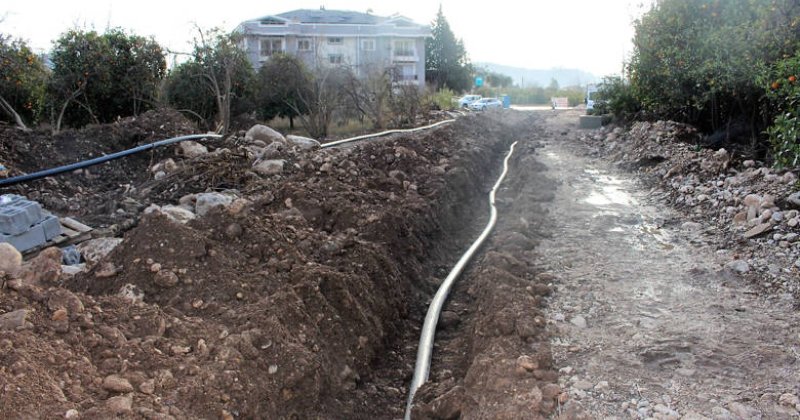 Kemer Kuzdere’de Içme Suyu Hattı Çalışması