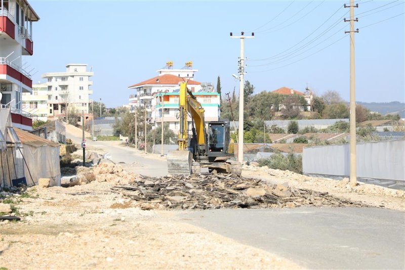 Payallar mahallesi’nde çamur yol caddesi sil baştan yenileniyor