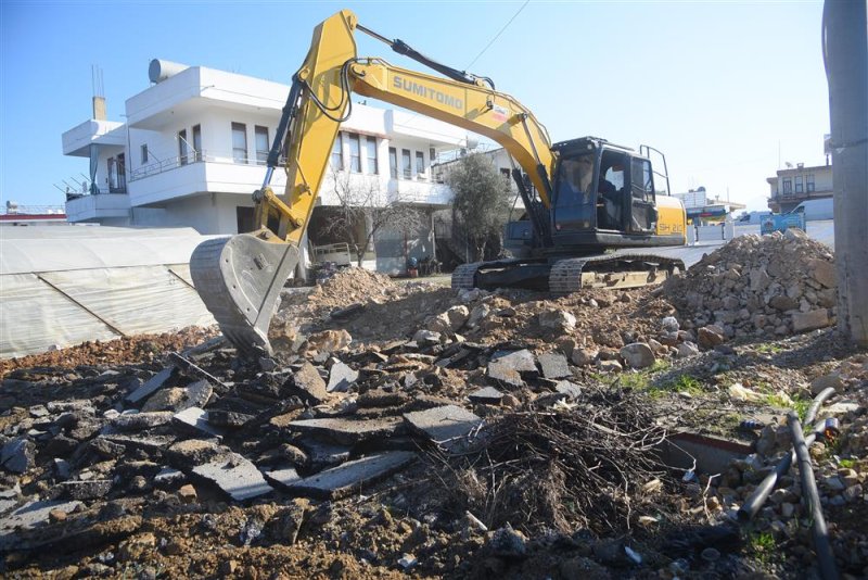 Payallar mahallesi’nde çamur yol caddesi sil baştan yenileniyor