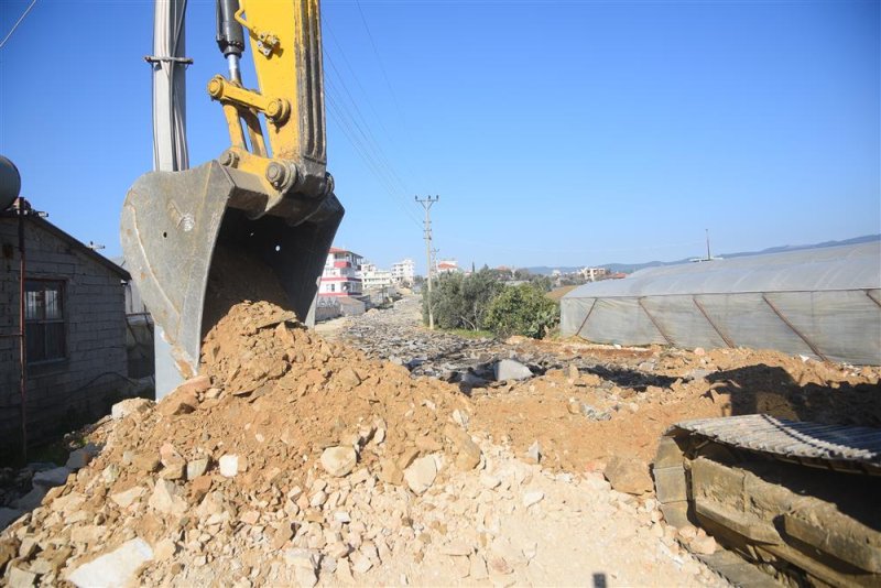 Payallar mahallesi’nde çamur yol caddesi sil baştan yenileniyor