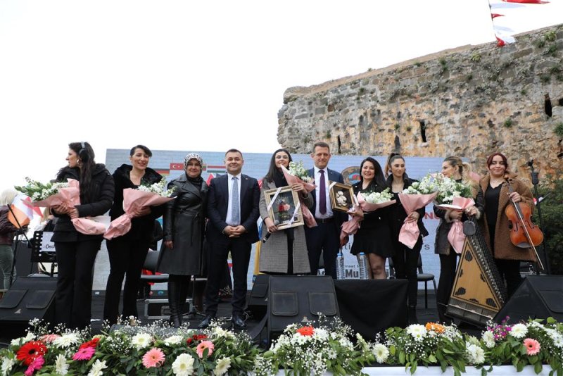Alanya belediyesi 8 mart’ta 80 ülkeden kadınları bir araya getirdi