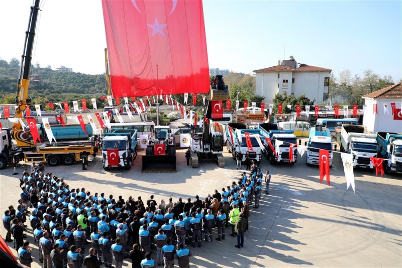 Alanya belediyesi araç filosunu güçlendirmeye devam ediyor başkan yücel: “araç filomuzu 561’e çıkardık”