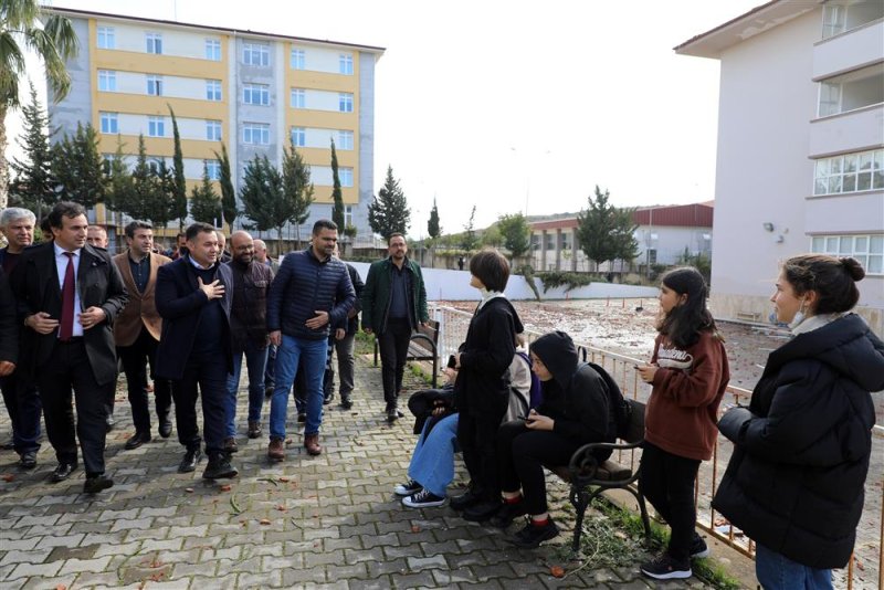 Başkan yücel’den afetzedelere geçmiş olsun ziyareti