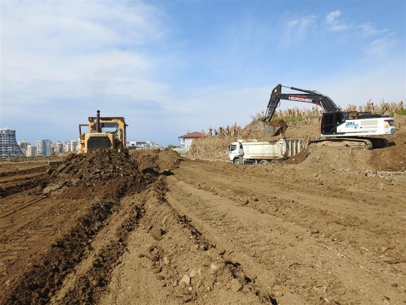 Mahmutlar’da imar yolu çalışmaları hızlandı