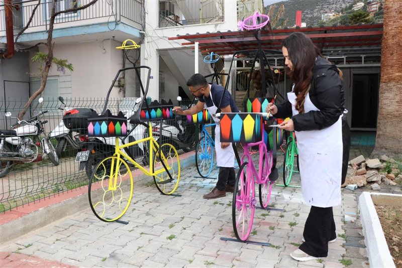 Alanya sanatsal dokunuşlarla bahara hazırlanıyor