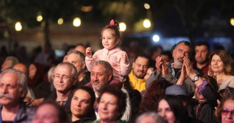 Gakkoşlar Kürsübaşı Gecesi İle Coştu