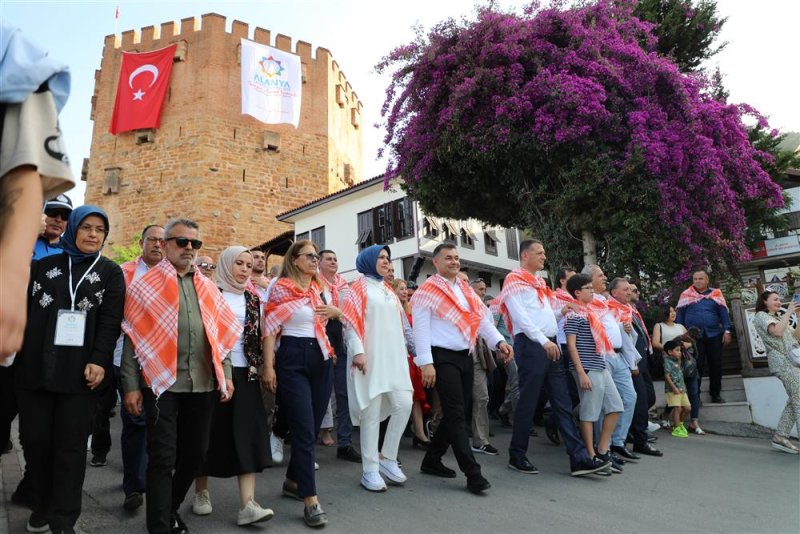 20. alanya uluslararası turizm ve sanat festivali başladı