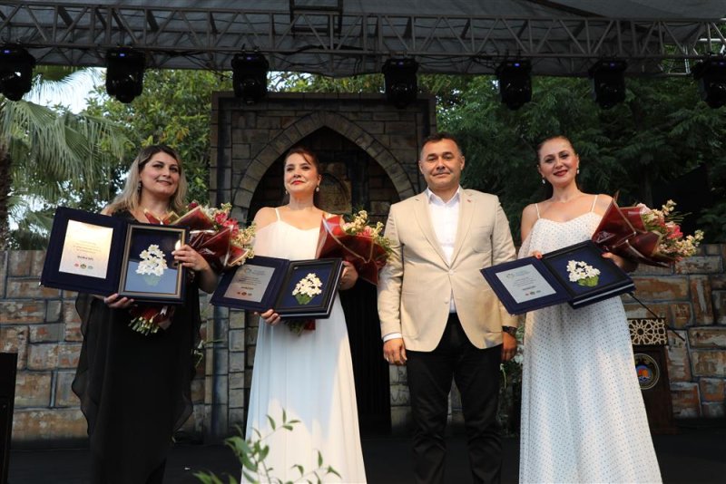 20. alanya uluslararası turizm ve sanat festivali başladı