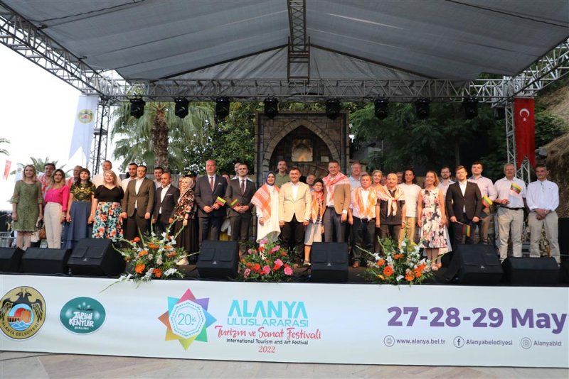 20. alanya uluslararası turizm ve sanat festivali başladı