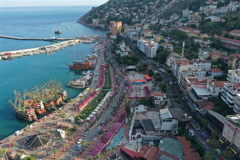 20. alanya uluslararası turizm ve sanat festivali başladı