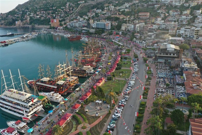 20. alanya uluslararası turizm ve sanat festivali başladı