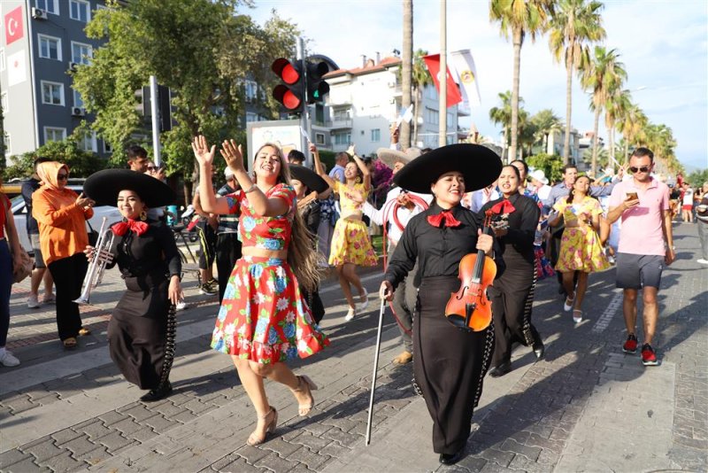 20. alanya uluslararası turizm ve sanat festivali başladı