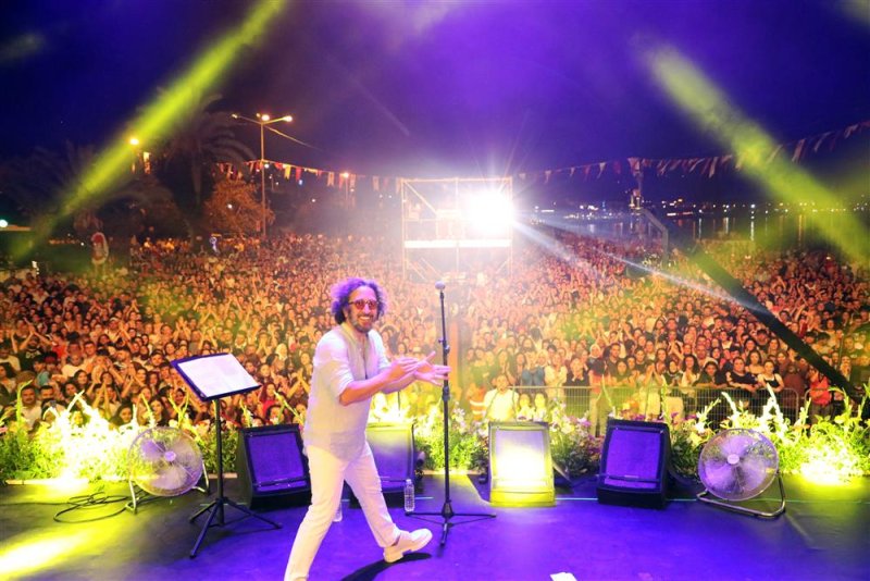 20. alanya uluslararası turizm ve sanat festivali’ne fettah can damgası